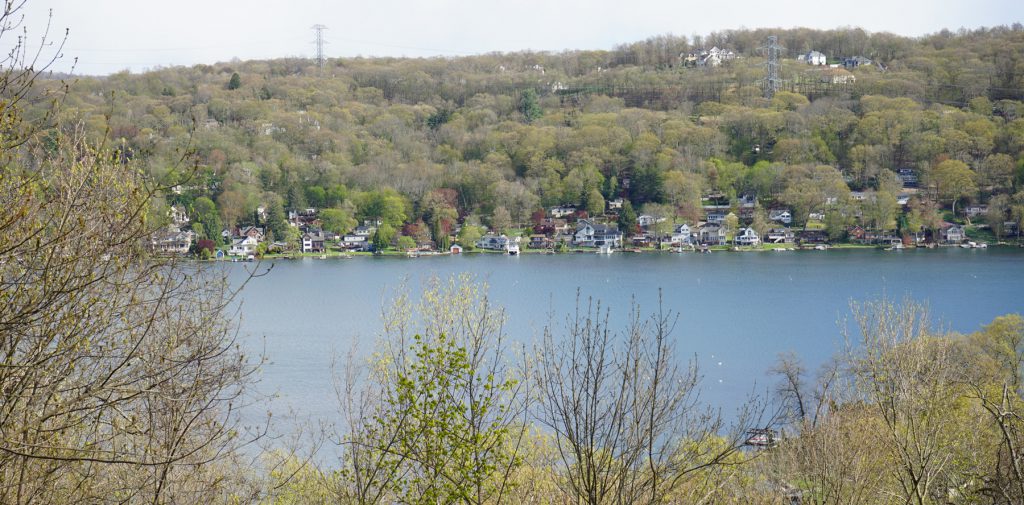 Lake Mohawk NJ A Lake Community or Elitist Haven?