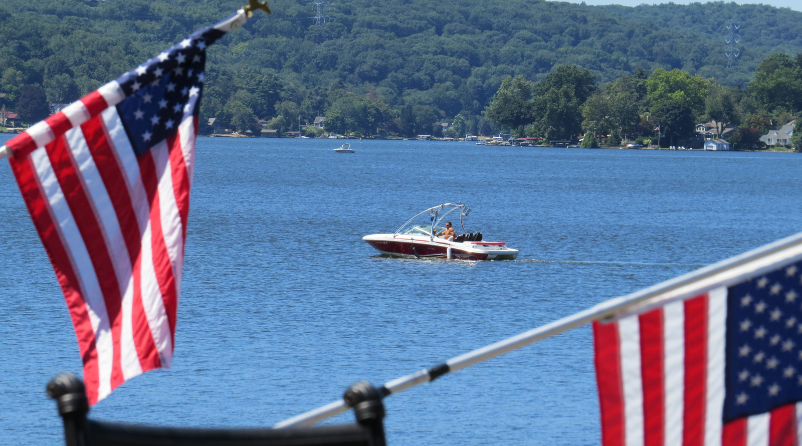 Powerboat on Lake Mohawk